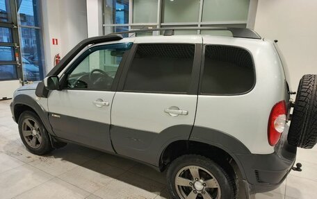 Chevrolet Niva I рестайлинг, 2017 год, 800 000 рублей, 4 фотография