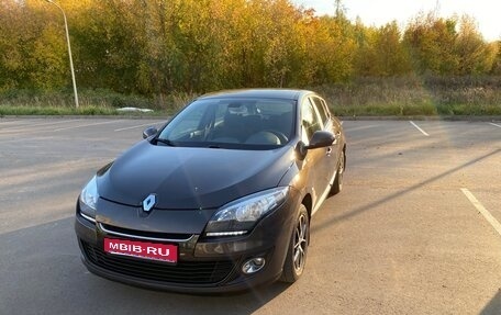 Renault Megane III, 2013 год, 800 000 рублей, 1 фотография