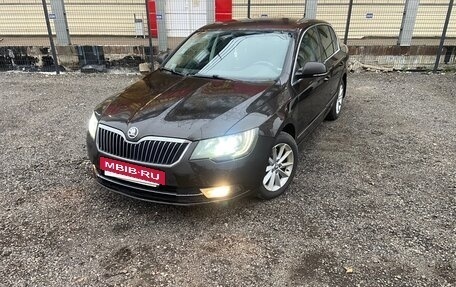 Skoda Superb III рестайлинг, 2013 год, 830 000 рублей, 4 фотография