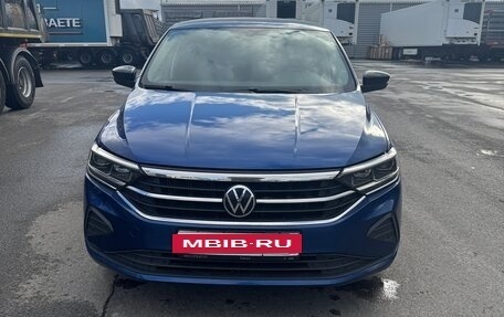 Volkswagen Polo VI (EU Market), 2022 год, 1 830 000 рублей, 2 фотография