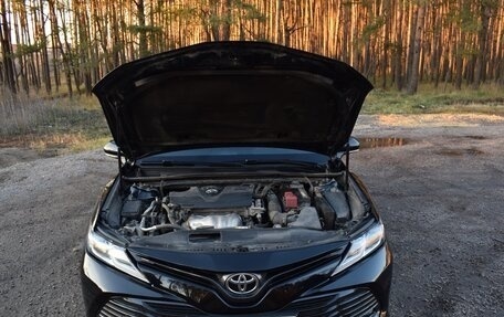 Toyota Camry, 2018 год, 2 670 000 рублей, 17 фотография