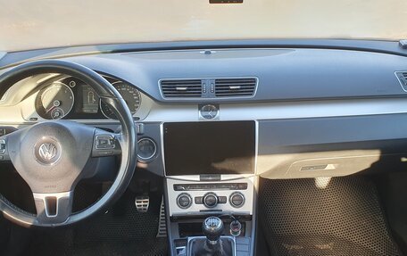 Volkswagen Passat B7, 2011 год, 620 000 рублей, 8 фотография