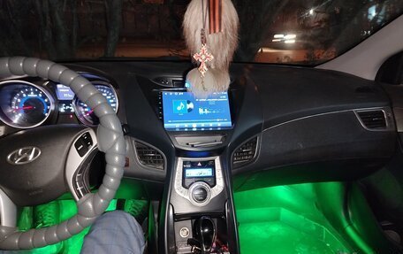 Hyundai Avante, 2012 год, 900 000 рублей, 15 фотография