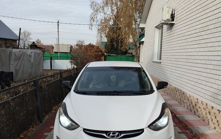 Hyundai Avante, 2012 год, 900 000 рублей, 12 фотография