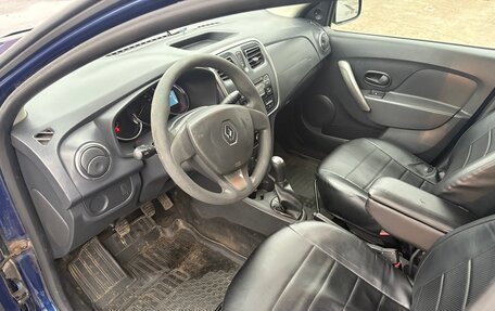 Renault Logan II, 2015 год, 450 000 рублей, 2 фотография