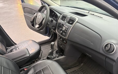 Renault Logan II, 2015 год, 450 000 рублей, 10 фотография