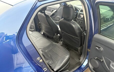 Renault Logan II, 2015 год, 450 000 рублей, 6 фотография