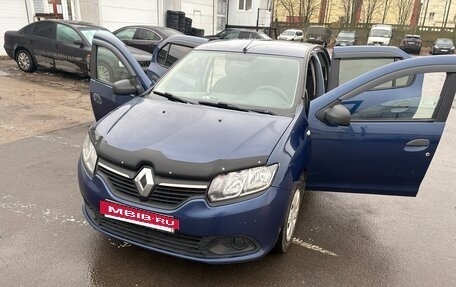 Renault Logan II, 2015 год, 450 000 рублей, 11 фотография