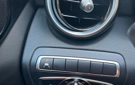 Mercedes-Benz C-Класс, 2019 год, 1 850 000 рублей, 30 фотография