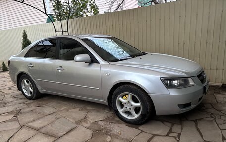 Hyundai Sonata VI, 2005 год, 640 000 рублей, 1 фотография