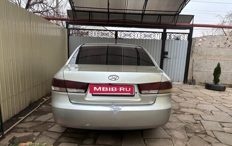 Hyundai Sonata VI, 2005 год, 640 000 рублей, 2 фотография