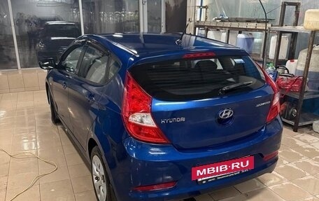 Hyundai Solaris II рестайлинг, 2015 год, 800 000 рублей, 5 фотография