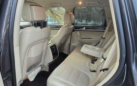 Volkswagen Touareg III, 2010 год, 2 100 000 рублей, 10 фотография