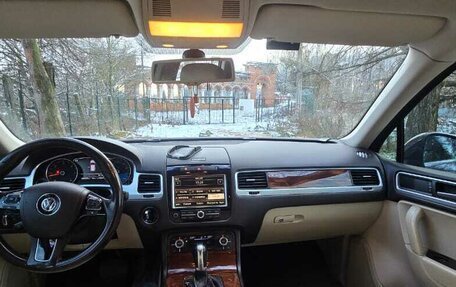 Volkswagen Touareg III, 2010 год, 2 100 000 рублей, 5 фотография