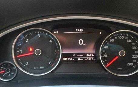 Volkswagen Touareg III, 2010 год, 2 100 000 рублей, 7 фотография