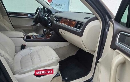 Volkswagen Touareg III, 2010 год, 2 100 000 рублей, 9 фотография