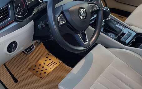 Skoda Superb III рестайлинг, 2016 год, 2 150 000 рублей, 2 фотография