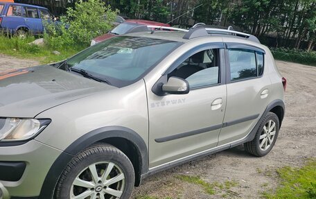 Renault Sandero II рестайлинг, 2016 год, 700 000 рублей, 4 фотография