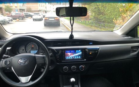 Toyota Corolla, 2014 год, 1 050 000 рублей, 8 фотография