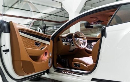 Bentley Continental GT III, 2020 год, 23 900 000 рублей, 6 фотография