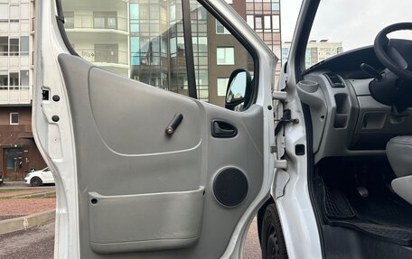 Opel Vivaro A рестайлинг, 2001 год, 890 000 рублей, 8 фотография