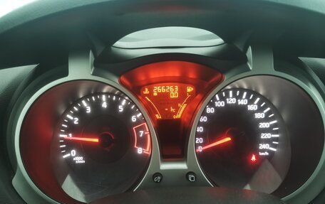 Nissan Juke II, 2011 год, 710 000 рублей, 9 фотография