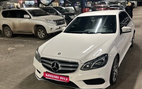 Mercedes-Benz E-Класс, 2013 год, 2 200 000 рублей, 3 фотография