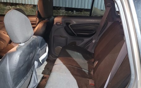 Toyota RAV4, 2002 год, 450 000 рублей, 8 фотография