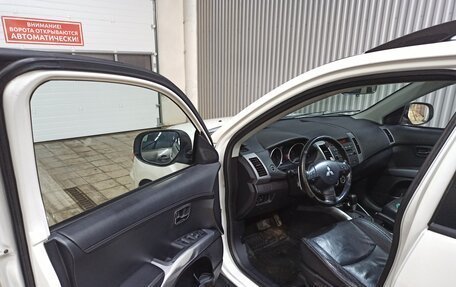 Mitsubishi Outlander III рестайлинг 3, 2011 год, 1 230 000 рублей, 8 фотография