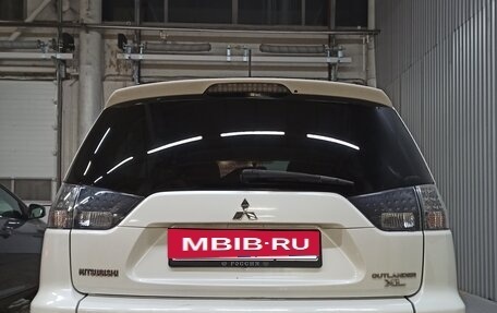 Mitsubishi Outlander III рестайлинг 3, 2011 год, 1 230 000 рублей, 6 фотография