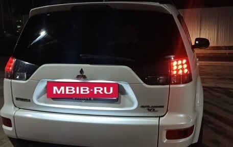 Mitsubishi Outlander III рестайлинг 3, 2011 год, 1 230 000 рублей, 13 фотография