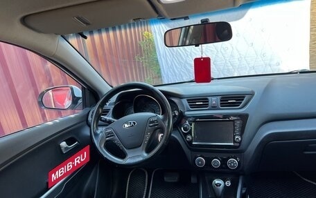 KIA Rio III рестайлинг, 2015 год, 990 000 рублей, 12 фотография