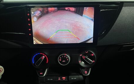 KIA Rio IV, 2018 год, 1 620 000 рублей, 12 фотография