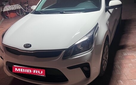 KIA Rio IV, 2018 год, 1 620 000 рублей, 5 фотография