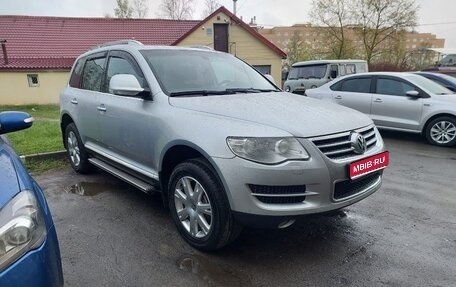 Volkswagen Touareg III, 2010 год, 1 580 000 рублей, 1 фотография