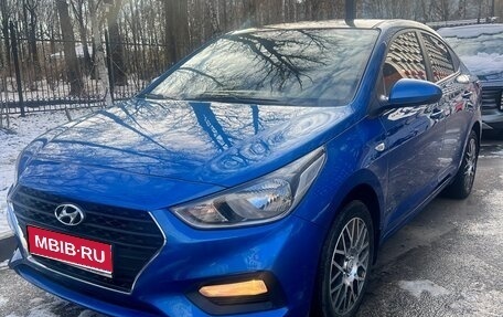 Hyundai Solaris II рестайлинг, 2017 год, 1 290 000 рублей, 1 фотография