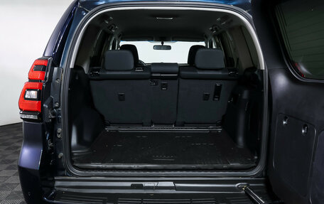Toyota Land Cruiser Prado 150 рестайлинг 2, 2020 год, 5 830 000 рублей, 9 фотография