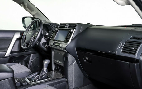 Toyota Land Cruiser Prado 150 рестайлинг 2, 2020 год, 5 830 000 рублей, 10 фотография