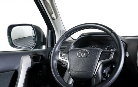 Toyota Land Cruiser Prado 150 рестайлинг 2, 2020 год, 5 830 000 рублей, 15 фотография