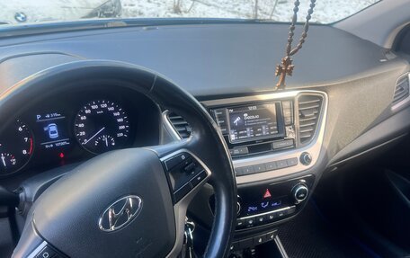 Hyundai Solaris II рестайлинг, 2017 год, 1 290 000 рублей, 10 фотография