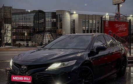 Toyota Camry, 2018 год, 2 900 000 рублей, 1 фотография
