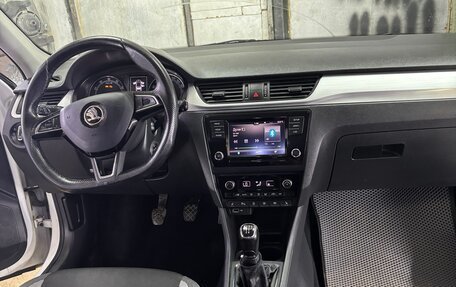 Skoda Rapid I, 2019 год, 1 300 000 рублей, 9 фотография