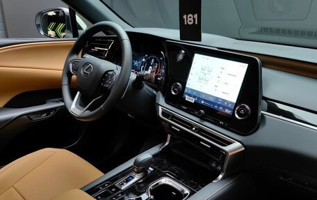 Lexus RX IV рестайлинг, 2025 год, 8 300 000 рублей, 21 фотография