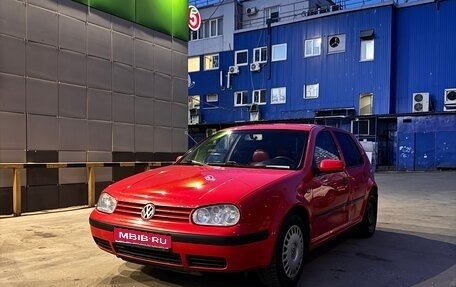 Volkswagen Golf IV, 1998 год, 399 999 рублей, 1 фотография