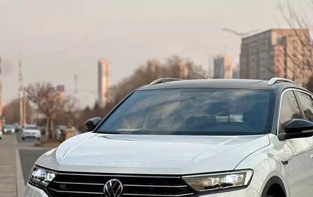 Volkswagen T-Roc I, 2021 год, 1 600 000 рублей, 7 фотография
