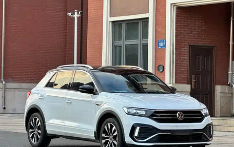 Volkswagen T-Roc I, 2021 год, 1 600 000 рублей, 3 фотография