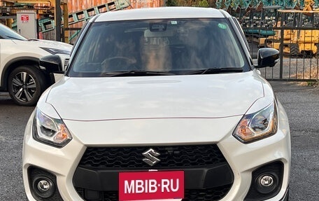 Suzuki Swift V, 2022 год, 1 400 000 рублей, 3 фотография