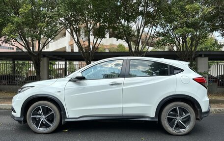 Honda Vezel, 2021 год, 1 297 000 рублей, 8 фотография