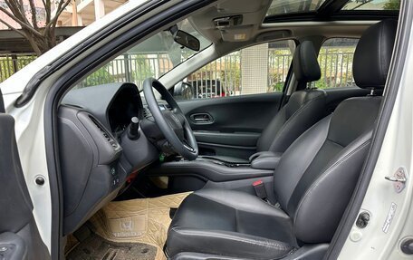 Honda Vezel, 2021 год, 1 297 000 рублей, 10 фотография