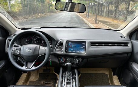 Honda Vezel, 2021 год, 1 297 000 рублей, 14 фотография